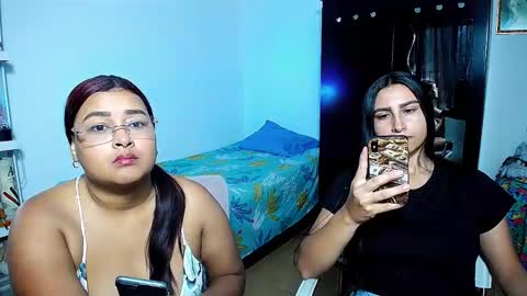 aisha_stacey0410 online show from February 3, 3:17 pm