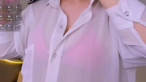 Aisha online show from February 2, 9:19 am