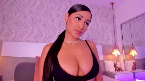 Aisha online show from November 22, 2:49 pm