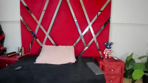 aishaxht online show from March 18, 9:29 pm