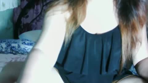 Snapshot of aislahrose chatting on January 15, 3:33 am rosie online show from January 15, 3:33 am