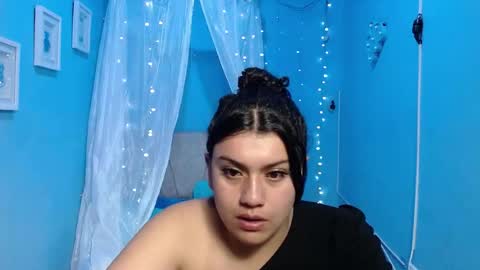 Snapshot of aisling_roisin chatting on July 14, 1:39 pm roisin online show from July 14, 1:39 pm