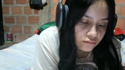 Snapshot of aitana23_ chatting on July 3, 10:38 pm aiti online show from July 3, 10:38 pm