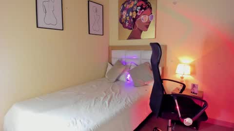 Aitana Brown online show from February 21, 1:11 am