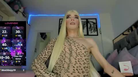 Snapshot of aiunii_jd chatting on February 16, 11:45 pm aiunii online show from February 16, 11:45 pm