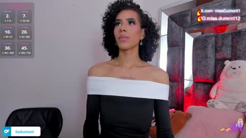 Snapshot of aivadumont chatting on January 2, 10:55 pm Queen Dumont online show from January 2, 10:55 pm