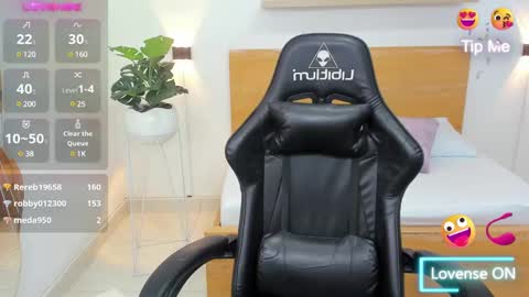 Aixa Burgos online show from February 14, 3:05 pm