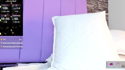 Snapshot of aixa_hill1 chatting on February 27, 8:42 pm online show from February 27, 8:42 pm