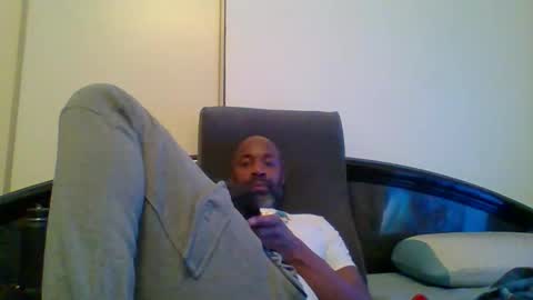 Snapshot of aj297914 chatting on February 8, 7:39 pm aj297914 online show from February 8, 7:39 pm