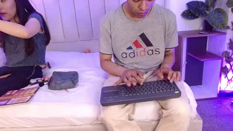 Snapshot of aji_golds chatting on May 15, 8:16 pm aji_golds online show from May 15, 8:16 pm