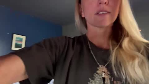 Snapshot of ajmiller25 chatting on March 27, 9:14 pm AJ online show from March 27, 9:14 pm