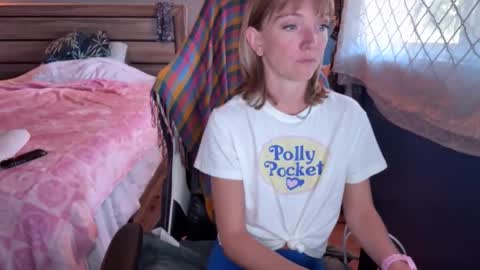 Snapshot of ajmiller25 chatting on June 9, 8:09 pm AJ online show from June 9, 8:09 pm