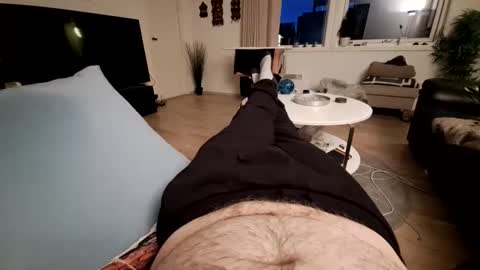 Snapshot of ak_2 chatting on February 5, 6:51 am ak_2 online show from February 5, 6:51 am