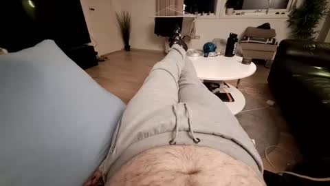 Snapshot of ak_2 chatting on February 11, 6:18 am ak_2 online show from February 11, 6:18 am