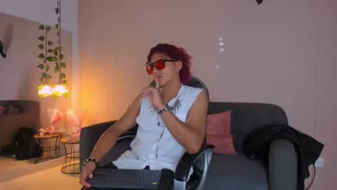 Aka Darkblood  online show from July 30, 5:06 am