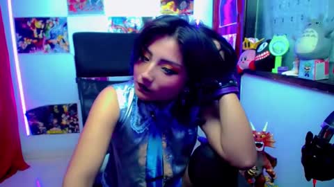 Akai Kraz  online show from December 11, 6:25 am