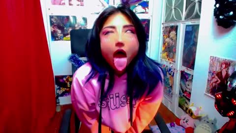 Akai Kraz  online show from January 4, 2:25 pm