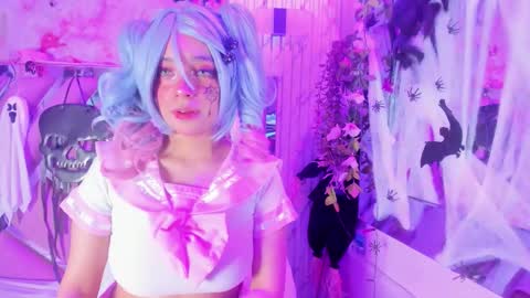 Snapshot of akane_hikari_ chatting on October 19, 5:30 am akane hikari  online show from October 19, 5:30 am