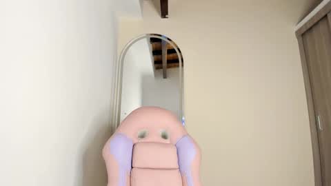 akane online show from December 19, 1:01 am