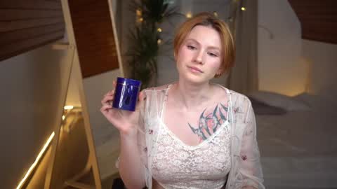 Snapshot of akaneiro_demon chatting on December 12, 4:43 pm Akaneiro online show from December 12, 4:43 pm