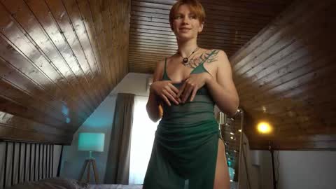 Snapshot of akaneiro_demon chatting on September 9, 1:32 pm Akaneiro online show from September 9, 1:32 pm