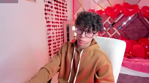 akazaboy online show from February 16, 4:09 am