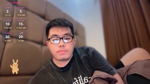 Snapshot of akihiro_morningstar chatting on April 25, 6:49 pm Dave online show from April 25, 6:49 pm