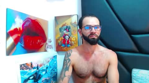 Snapshot of akiles_r chatting on February 26, 10:53 pm akiles online show from February 26, 10:53 pm
