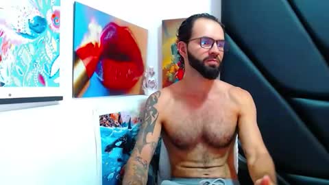 Snapshot of akiles_r chatting on March 5, 11:23 pm akiles online show from March 5, 11:23 pm