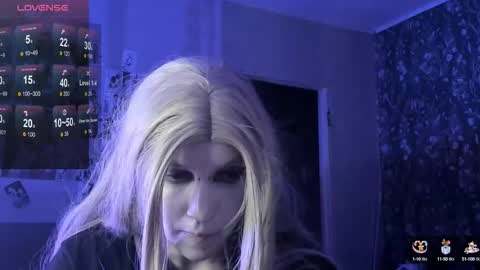 Snapshot of akira_ivyy chatting on September 19, 5:57 pm Akira online show from September 19, 5:57 pm