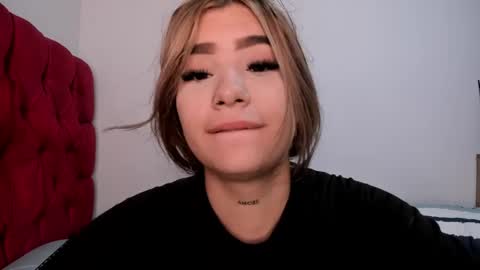 akirahattori__ online show from March 2, 12:56 pm