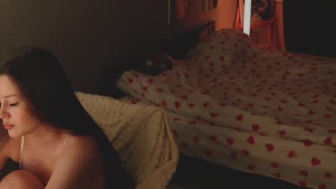 Alice online show from December 4, 5:54 pm