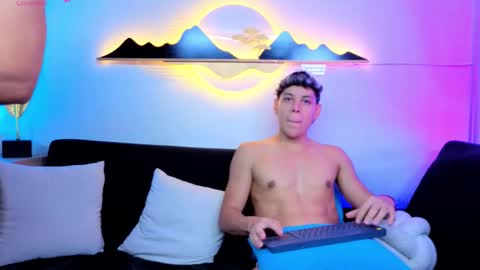 Snapshot of al_miko chatting on February 6, 3:55 am Al Fox Miko Fortuni online show from February 6, 3:55 am