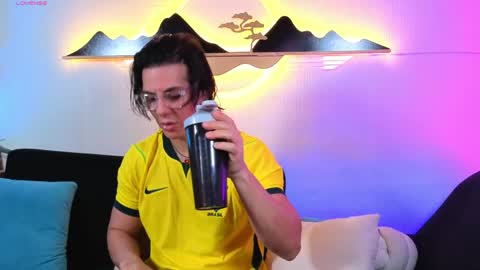 Al Fox  Miko Fortuni  online show from April 9, 3:39 am