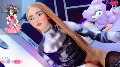 Snapshot of alahia_daboin chatting on July 26, 1:29 pm alahia_daboin online show from July 26, 1:29 pm