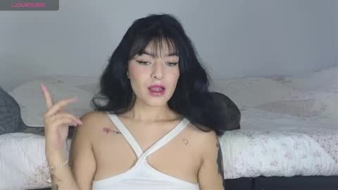 alahia online show from December 27, 11:42 pm