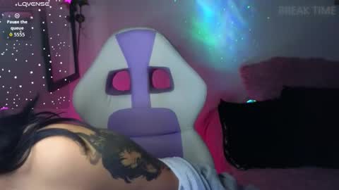 alahia online show from December 18, 4:18 am