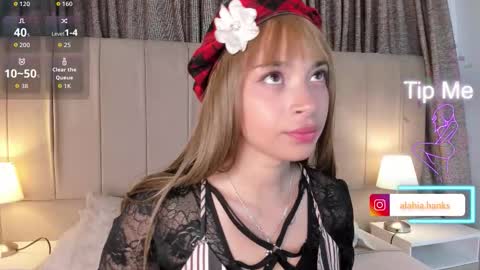 alahia_hank online show from December 3, 7:01 pm