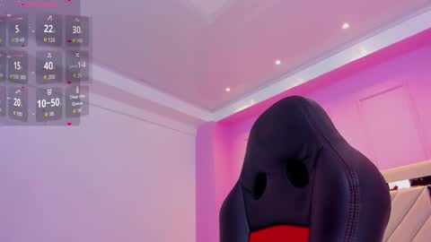  A L A H I A  online show from October 11, 1:09 pm