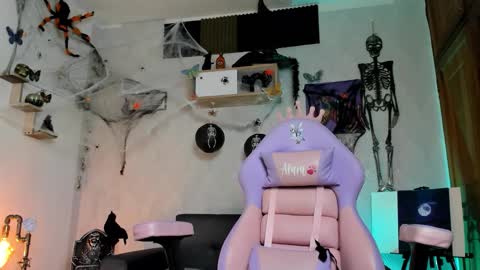 Alaia online show from November 3, 10:10 pm