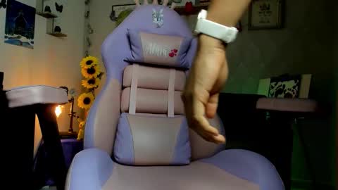 Alaia online show from March 5, 9:22 pm