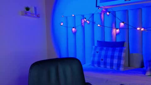  Alaia  online show from November 17, 11:38 am