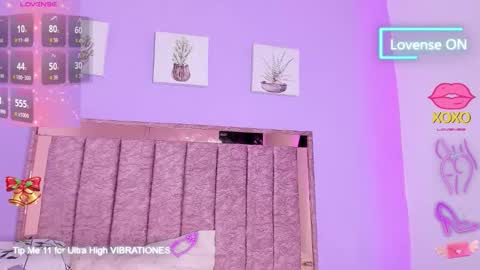 Snapshot of alaiasexygirl chatting on January 17, 2:27 am alaiasexygirl online show from January 17, 2:27 am