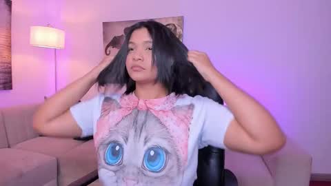 Alaia online show from November 23, 7:57 pm