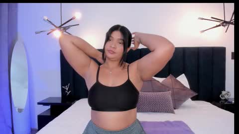 Snapshot of alaiia7 chatting on February 1, 8:07 pm Alaia online show from February 1, 8:07 pm