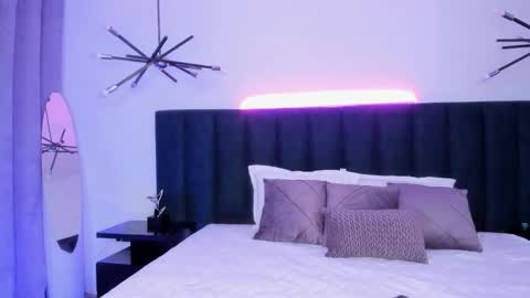 Alaia online show from March 3, 8:04 pm