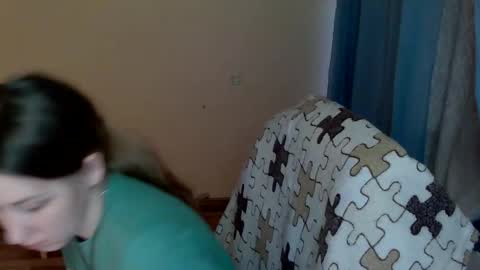 Anna online show from April 14, 1:17 pm