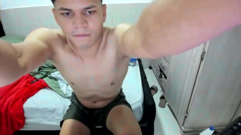 alam_xx_23 online show from May 13, 11:22 pm