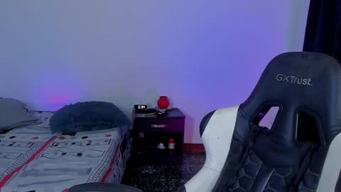 alan18n online show from November 23, 3:06 am