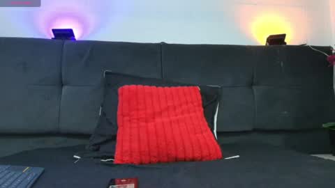 alan_colthon online show from May 31, 3:36 am